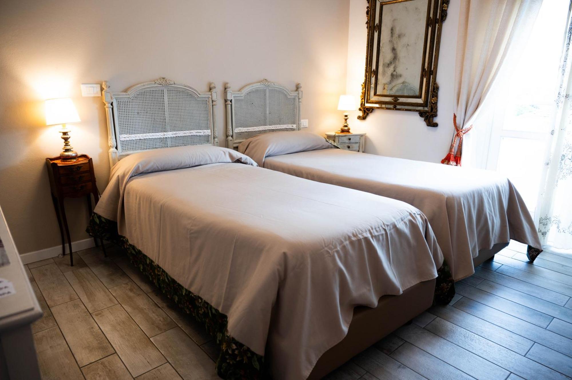 Bed and Breakfast La Garampa Чезена Экстерьер фото